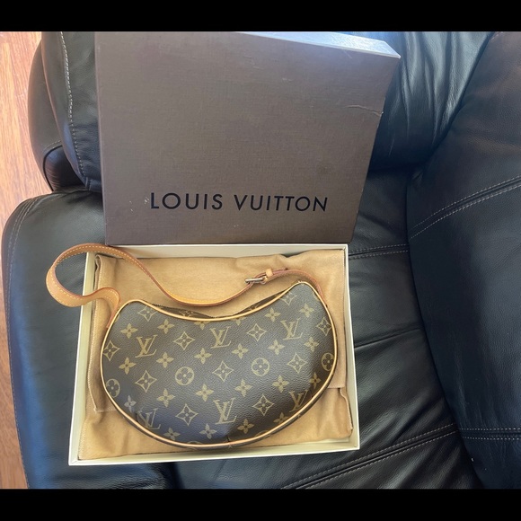 💯 authentic Louis Vuitton Croissant PM - Picture 7 of 10